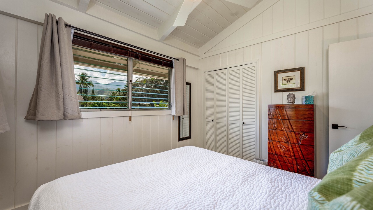 Photo of Bedroom in Hanalei Palms