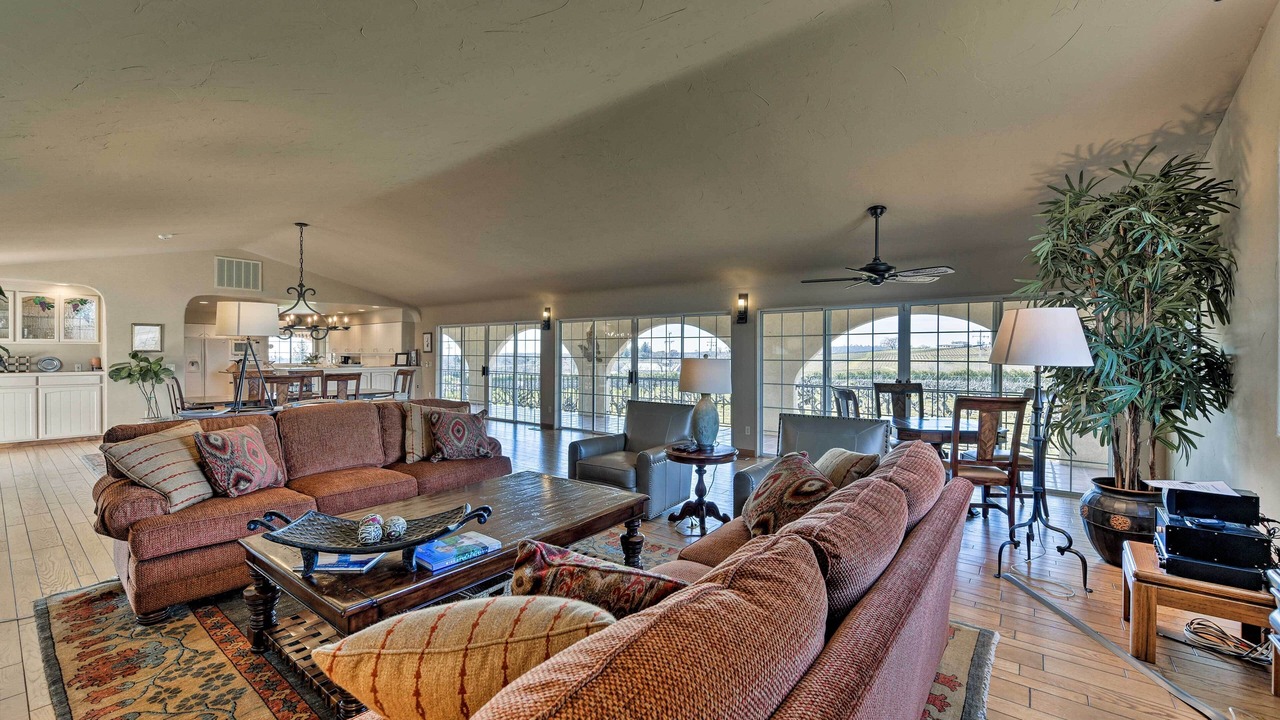 Photo of Livingroom in Shenandoah Valley