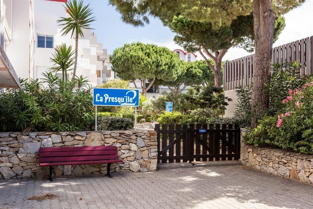 Photo of Outdoor in Port Rive Gauche