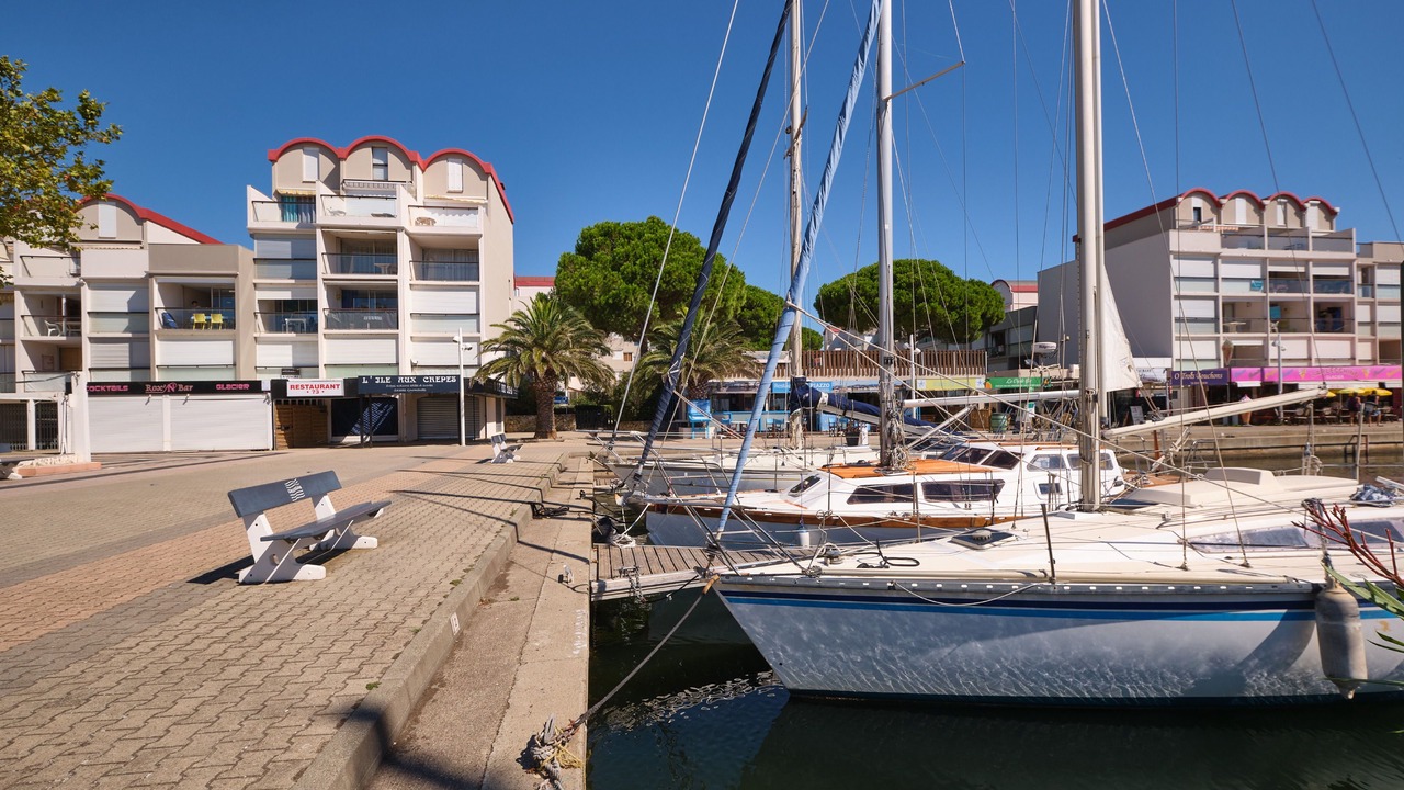 Photo of Others in Port Rive Gauche