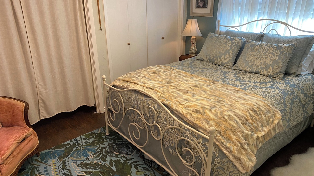 Photo of Bedroom in Oak Cliff
