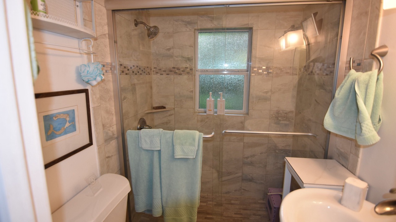 Photo of Bathroom in Oak Cliff