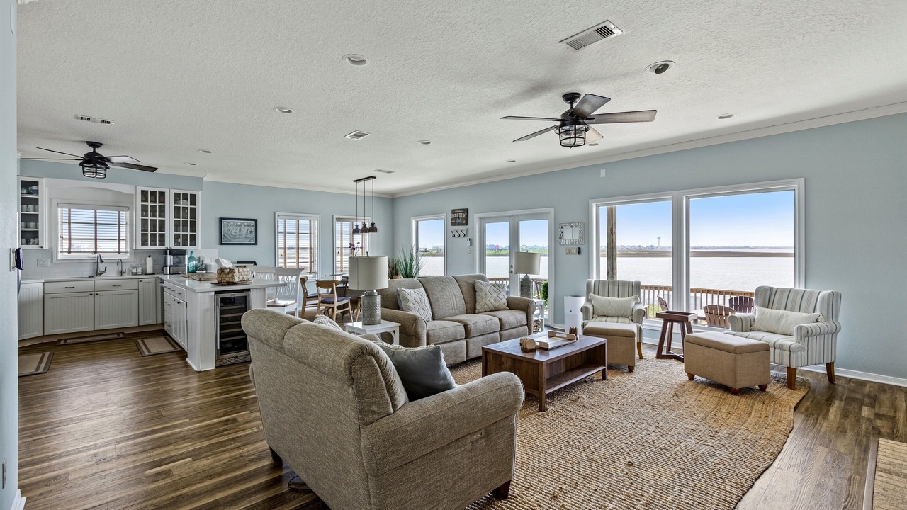 Photo of Livingroom in Surfside Beach