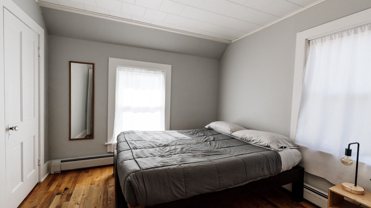 Photo of Bedroom in Calumet