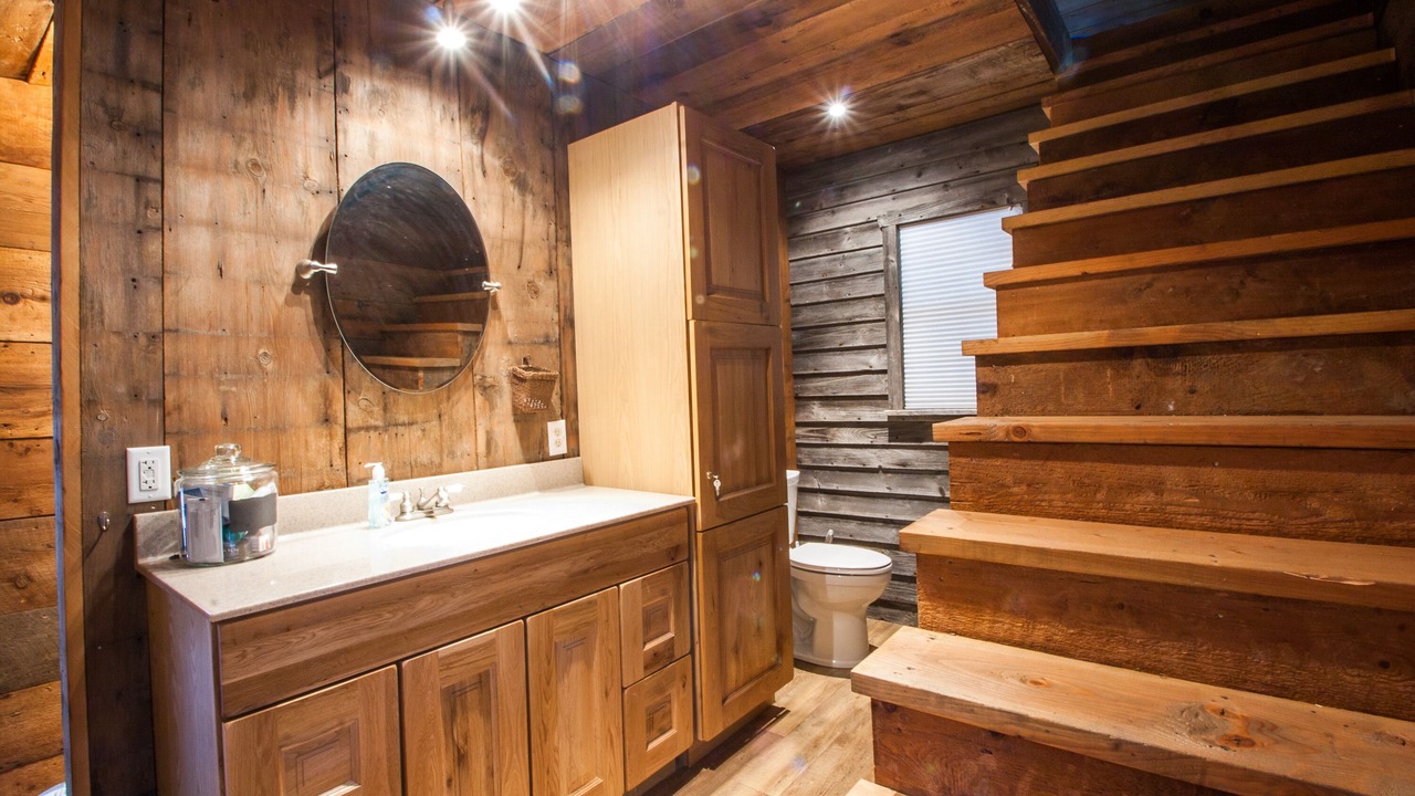 Photo of Bathroom in Benton