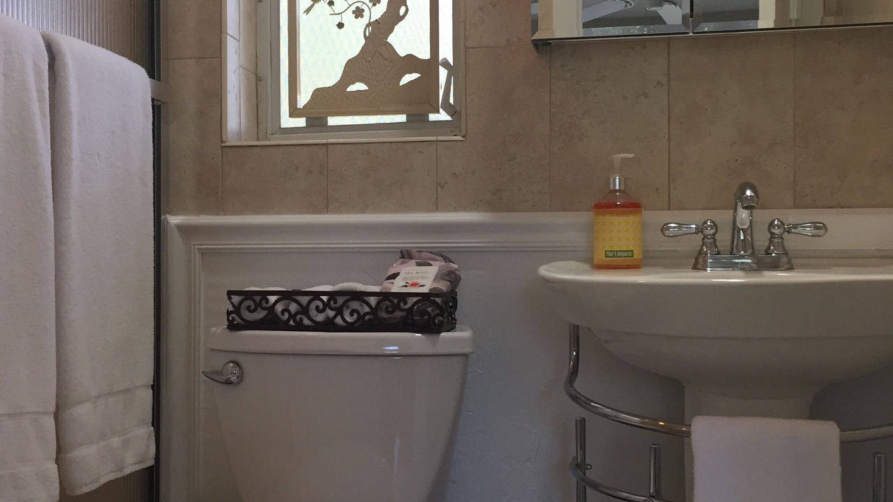 Photo of Bathroom in Riverside Park