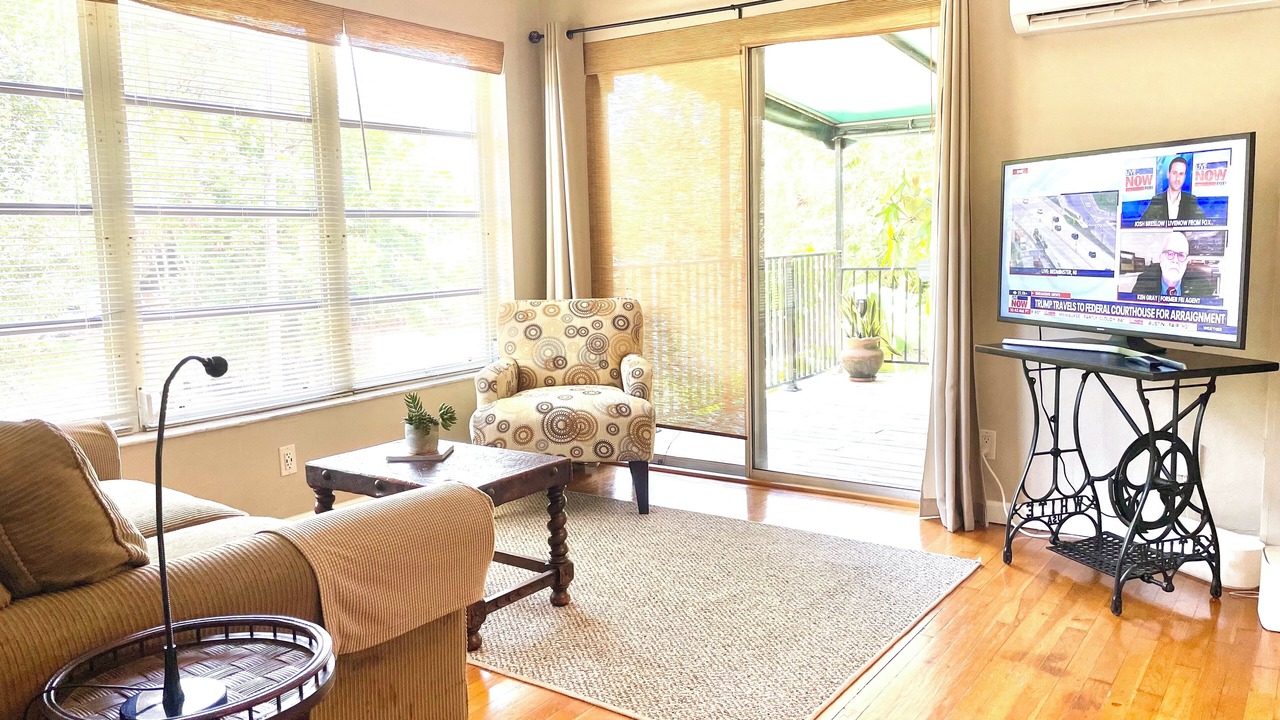 Photo of Livingroom in Riverside Park