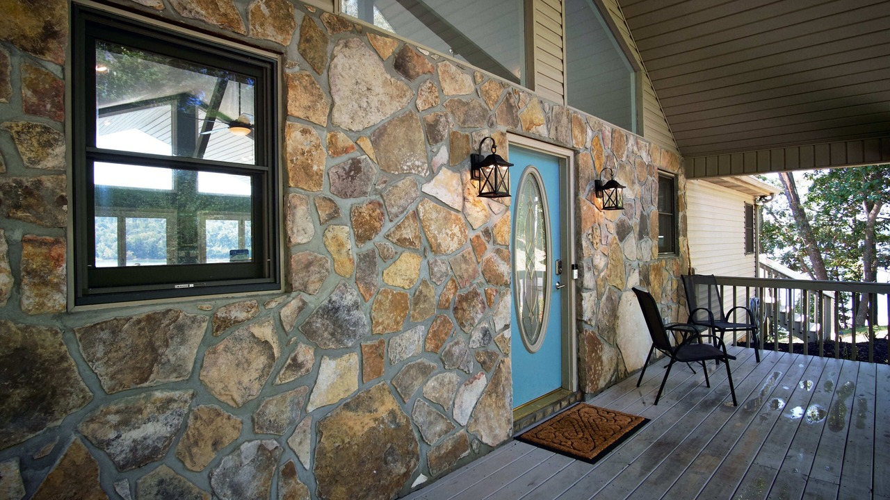 Photo of Patio Balcony in La Follette