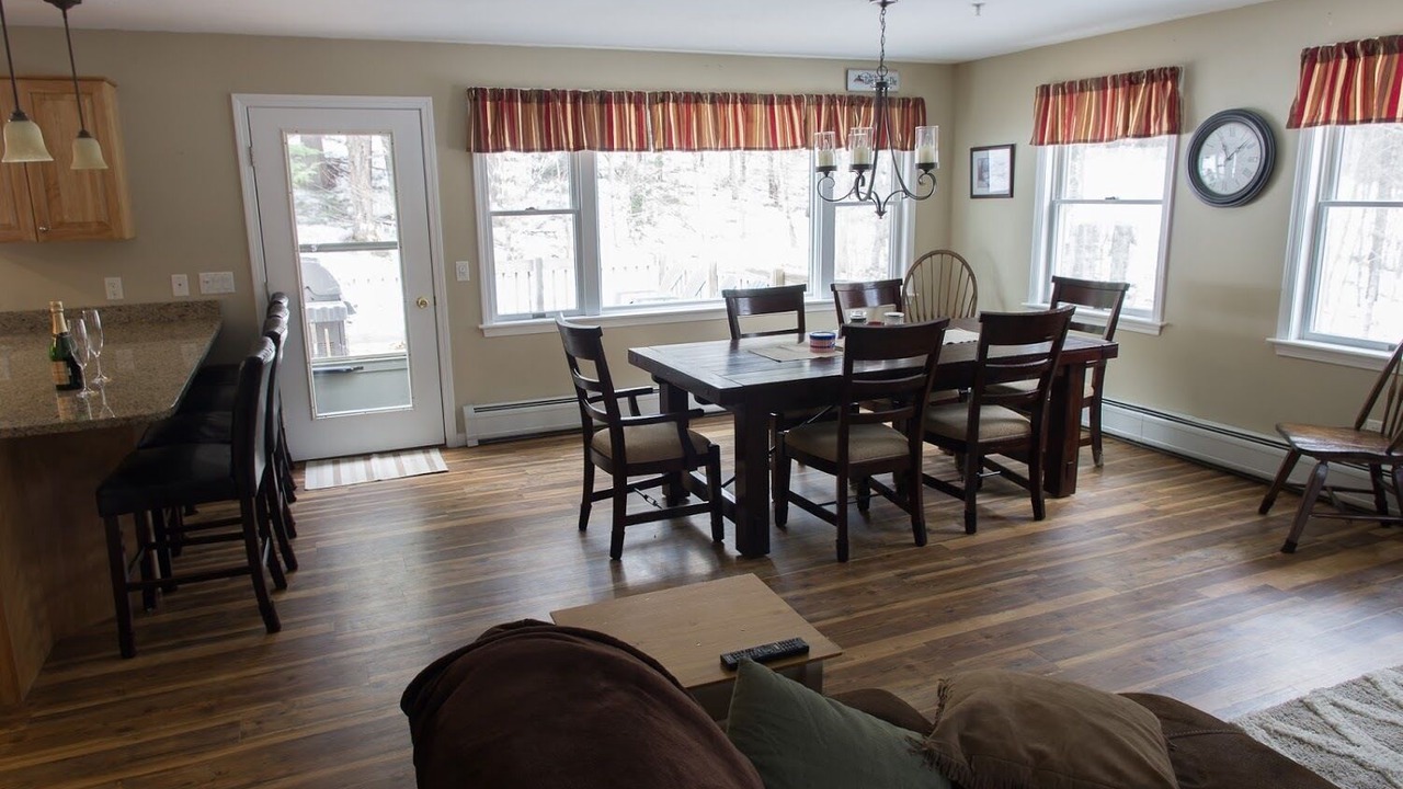 Photo of Others in Bartlett