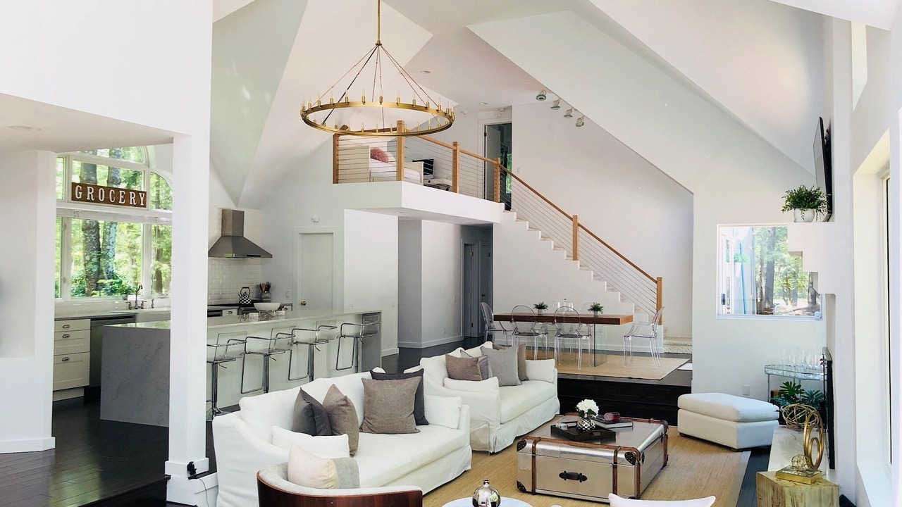 Photo of Livingroom in Northwest Harbor