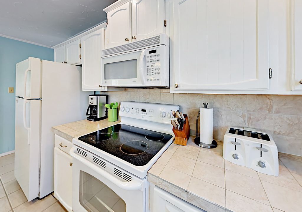 Photo of Kitchen in Terramar Beach