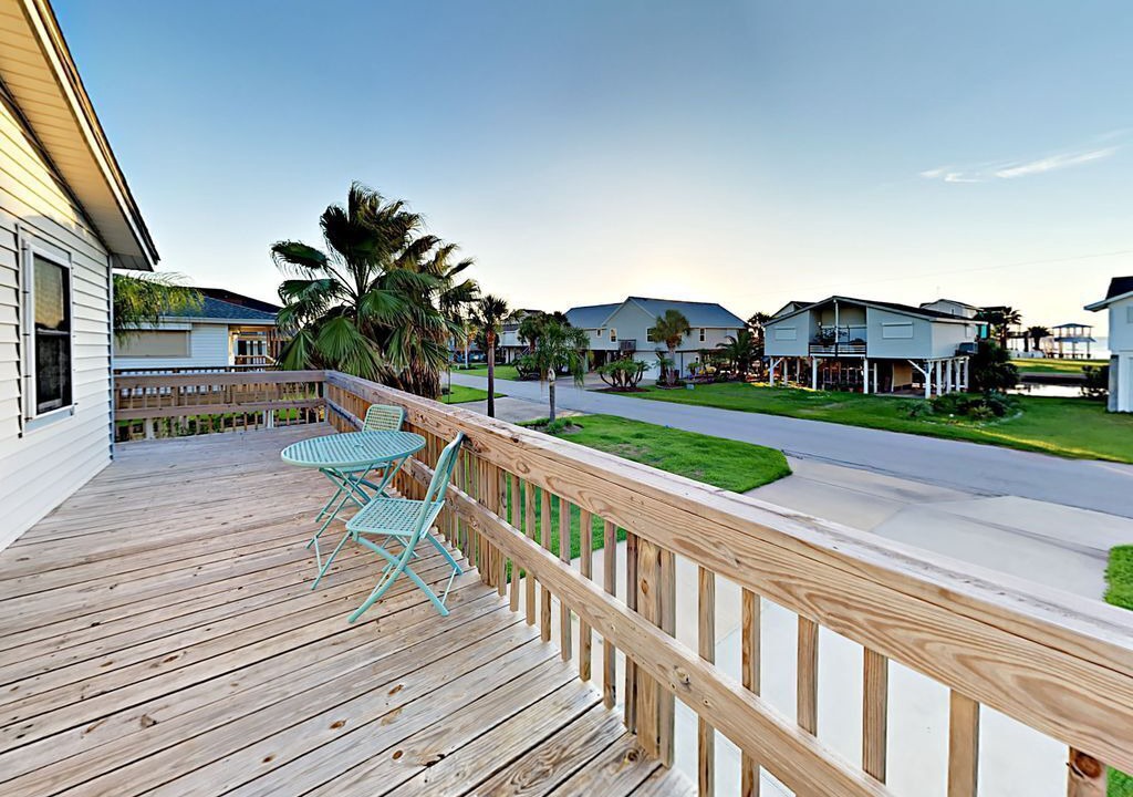 Photo of Patio Balcony in Terramar Beach