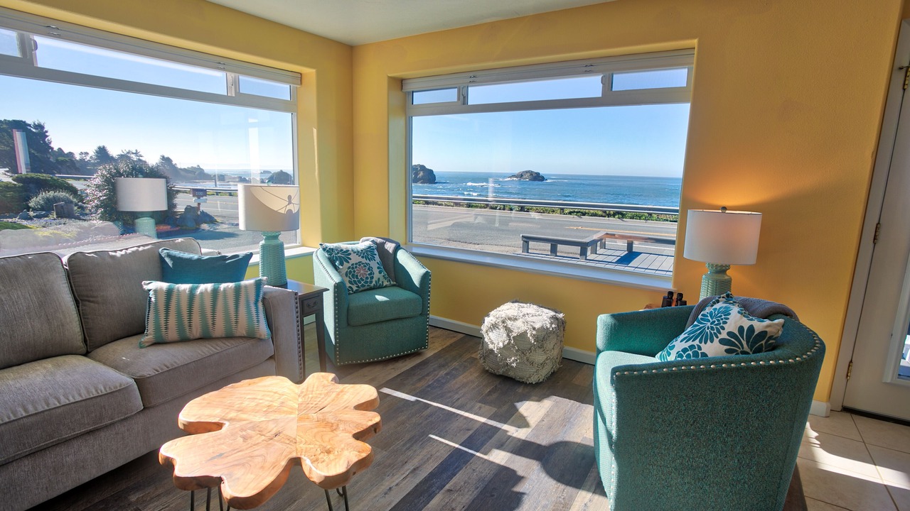 Photo of Livingroom in Crescent City North