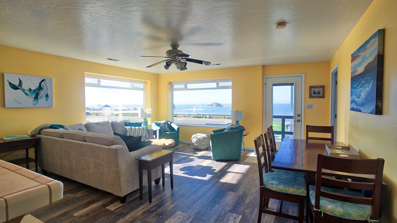 Photo of Livingroom in Crescent City North