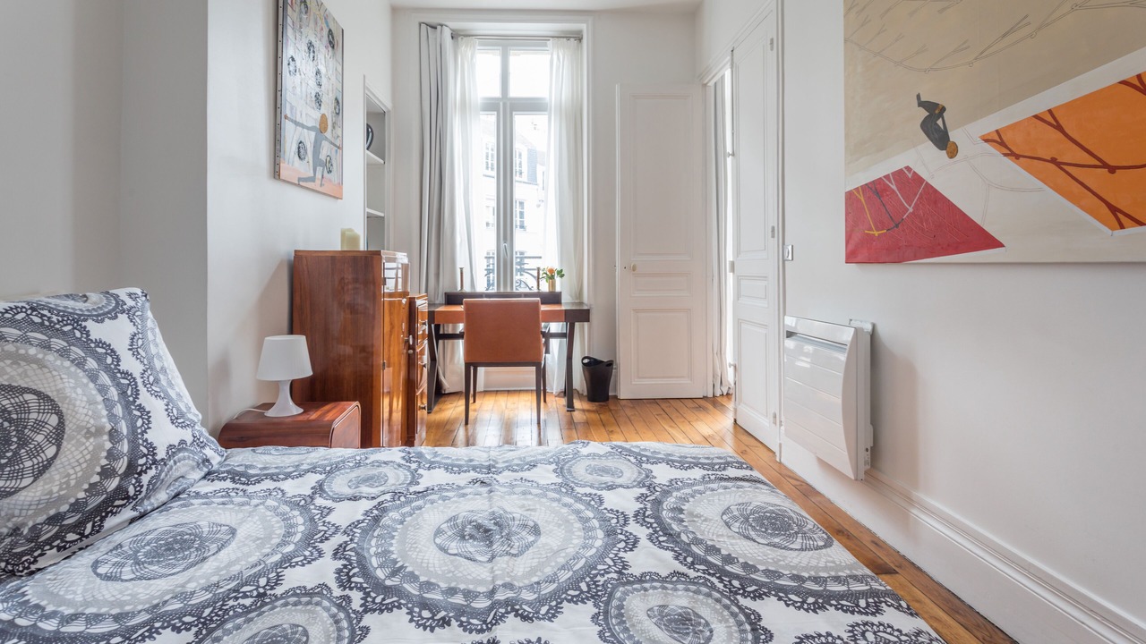 Photo of Bedroom in Arts-et-Metiers