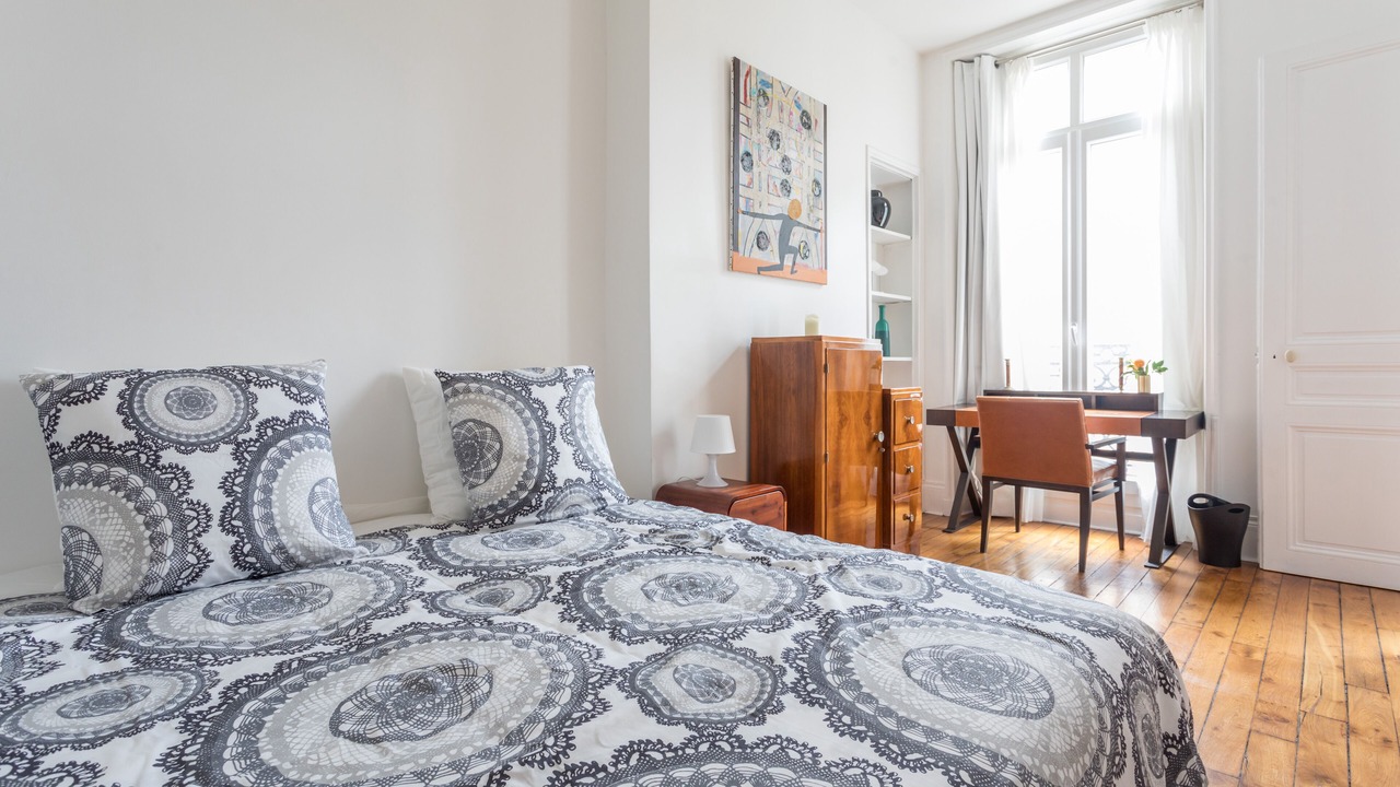 Photo of Bedroom in Arts-et-Metiers