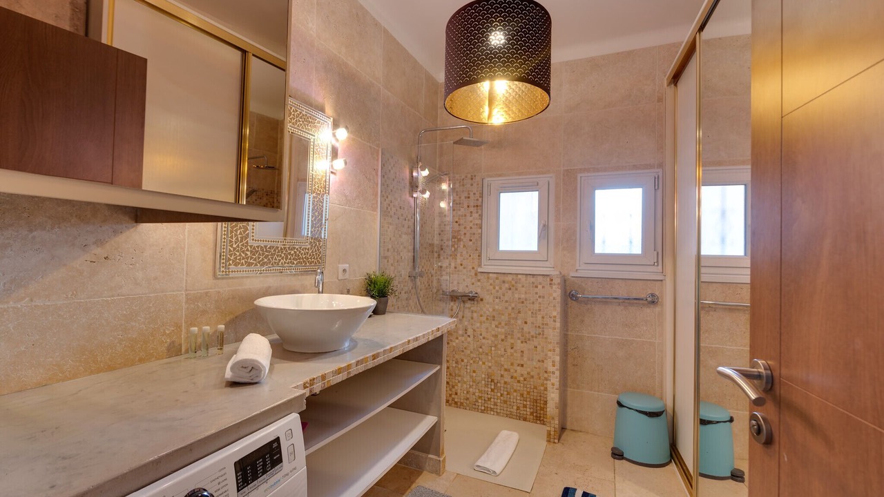 Photo of Bathroom in Annecy Old Town