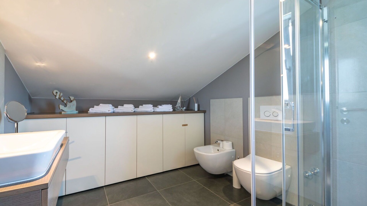 Photo of Bathroom in Sarsoni
