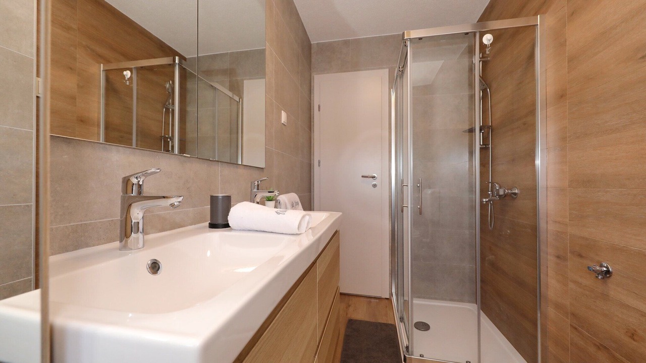 Photo of Bathroom in Seline