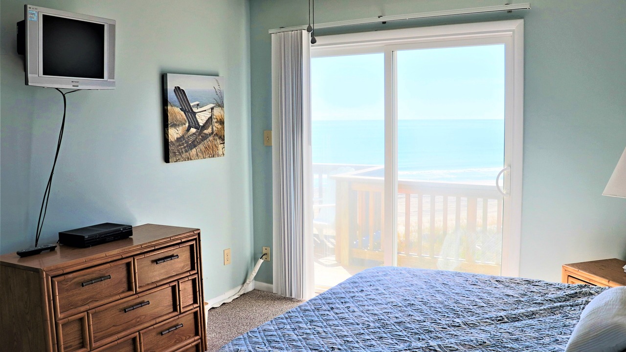 Photo of Patio Balcony in Emerald Isle