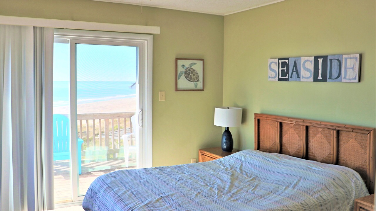 Photo of Patio Balcony in Emerald Isle