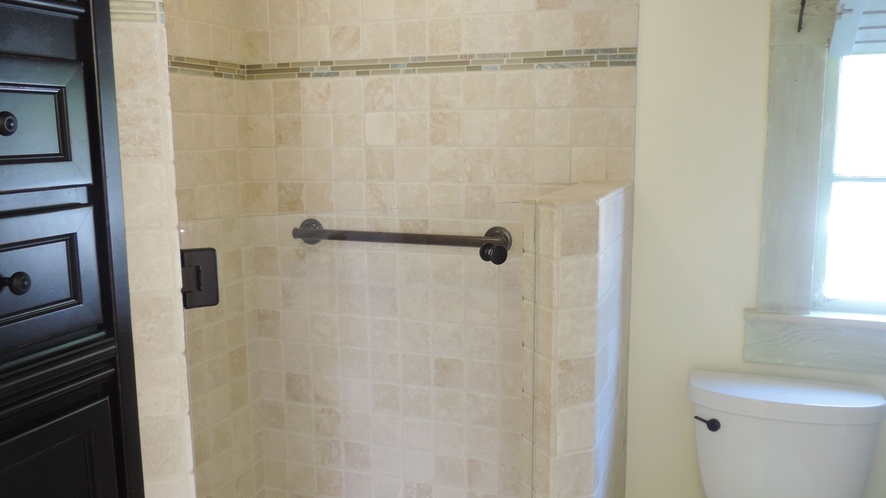 Photo of Bathroom in Barium Springs