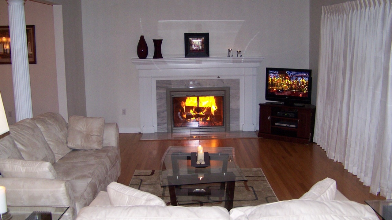 Photo of Livingroom in West Elmira