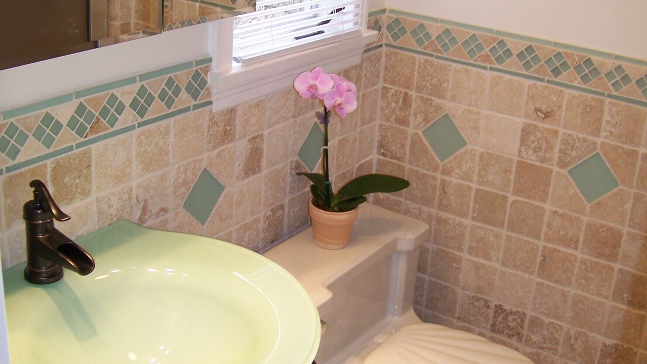 Photo of Bathroom in West Elmira