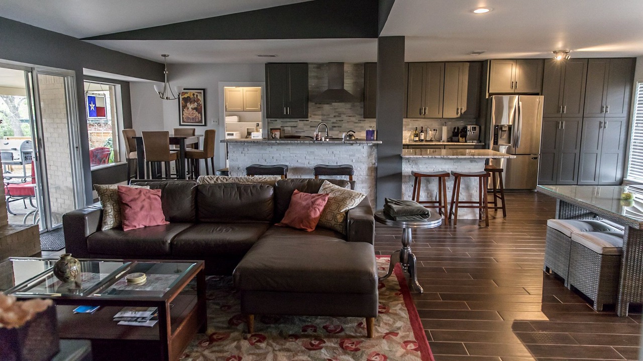 Photo of Livingroom in South Lamar