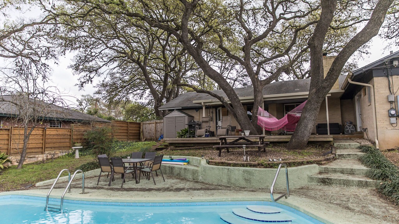 Photo of Outdoor in South Lamar