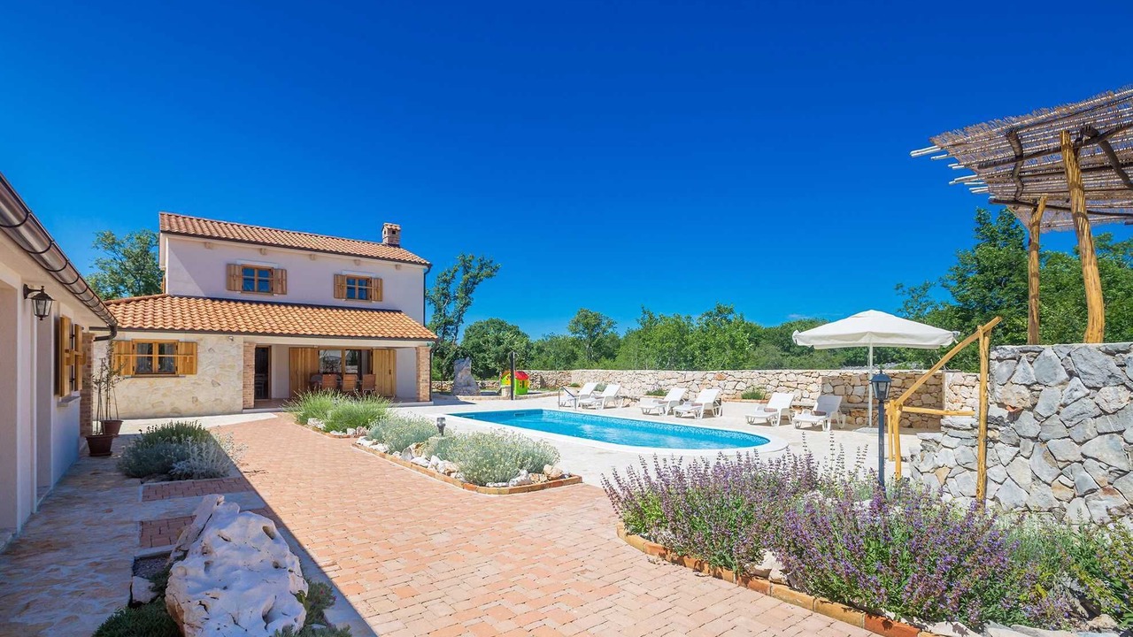 Photo of Outdoor in Kras