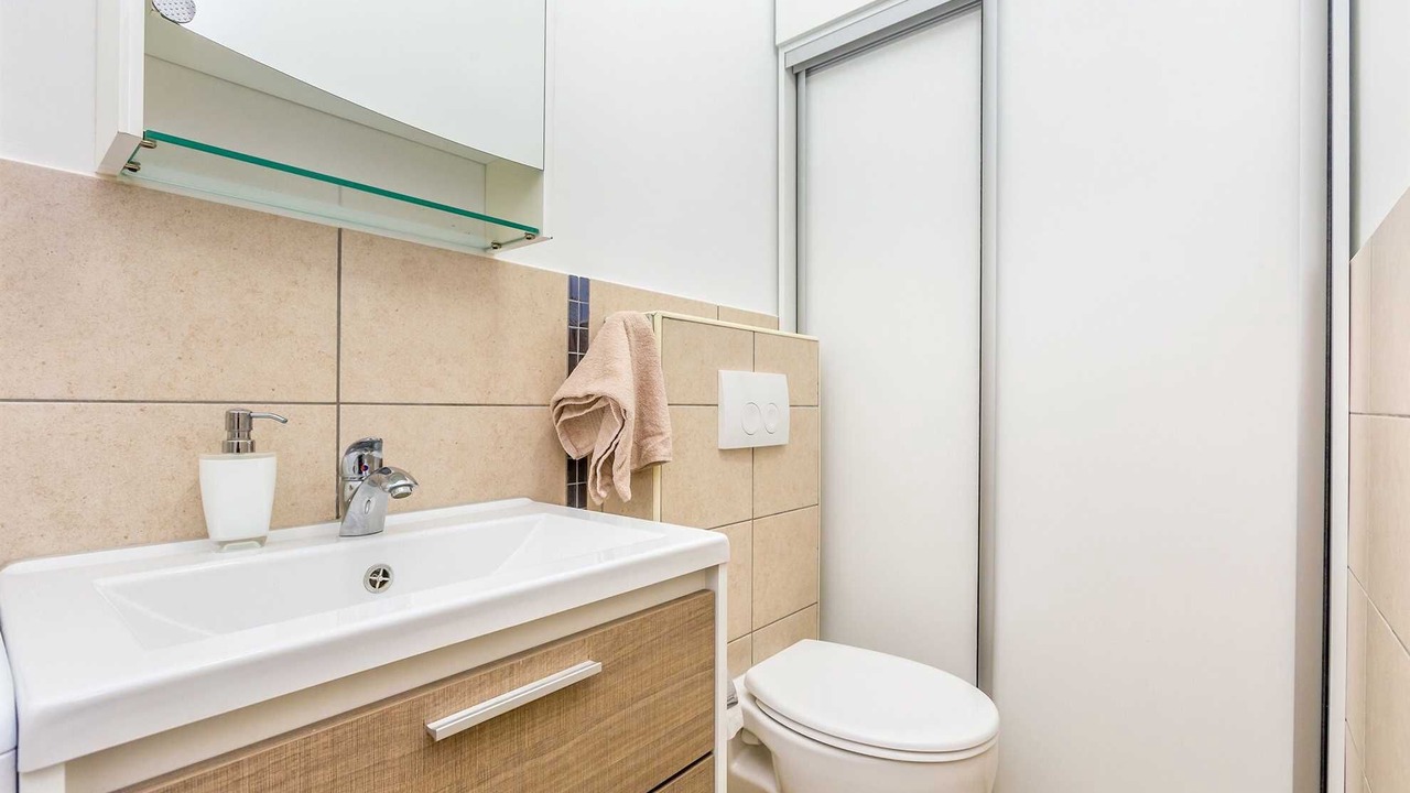 Photo of Bathroom in Kras