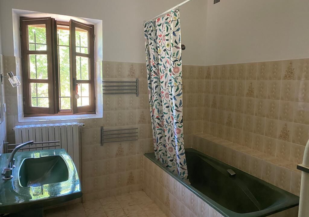 Photo of Bathroom in Dourbies