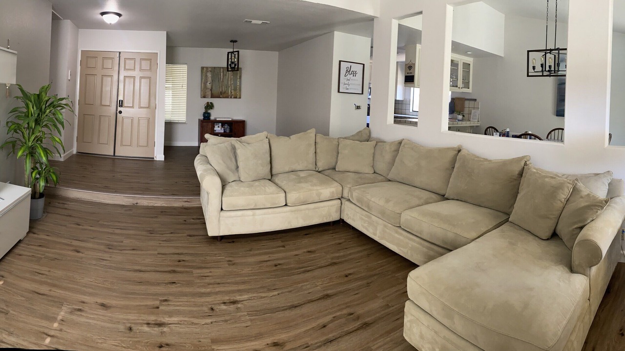 Photo of Livingroom in Oakdale