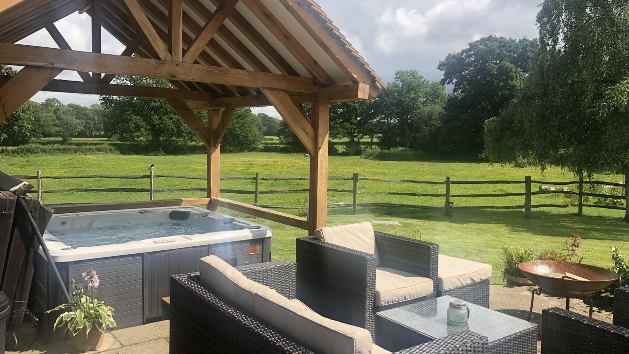 Photo of Others in Crawley Down