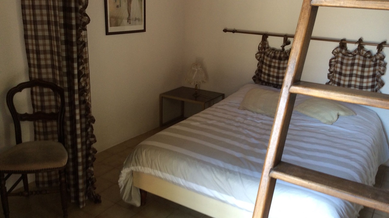 Photo of Bedroom in Bedarieux