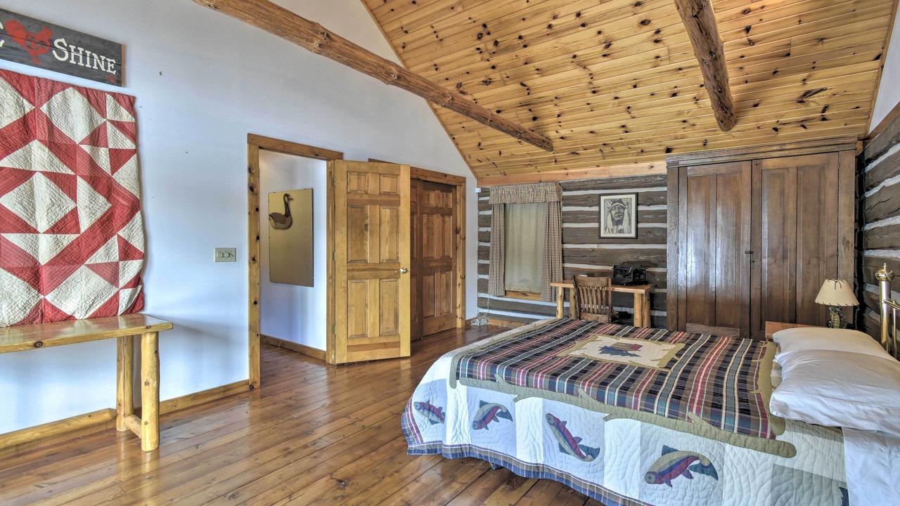 Photo of Bedroom in White Lake