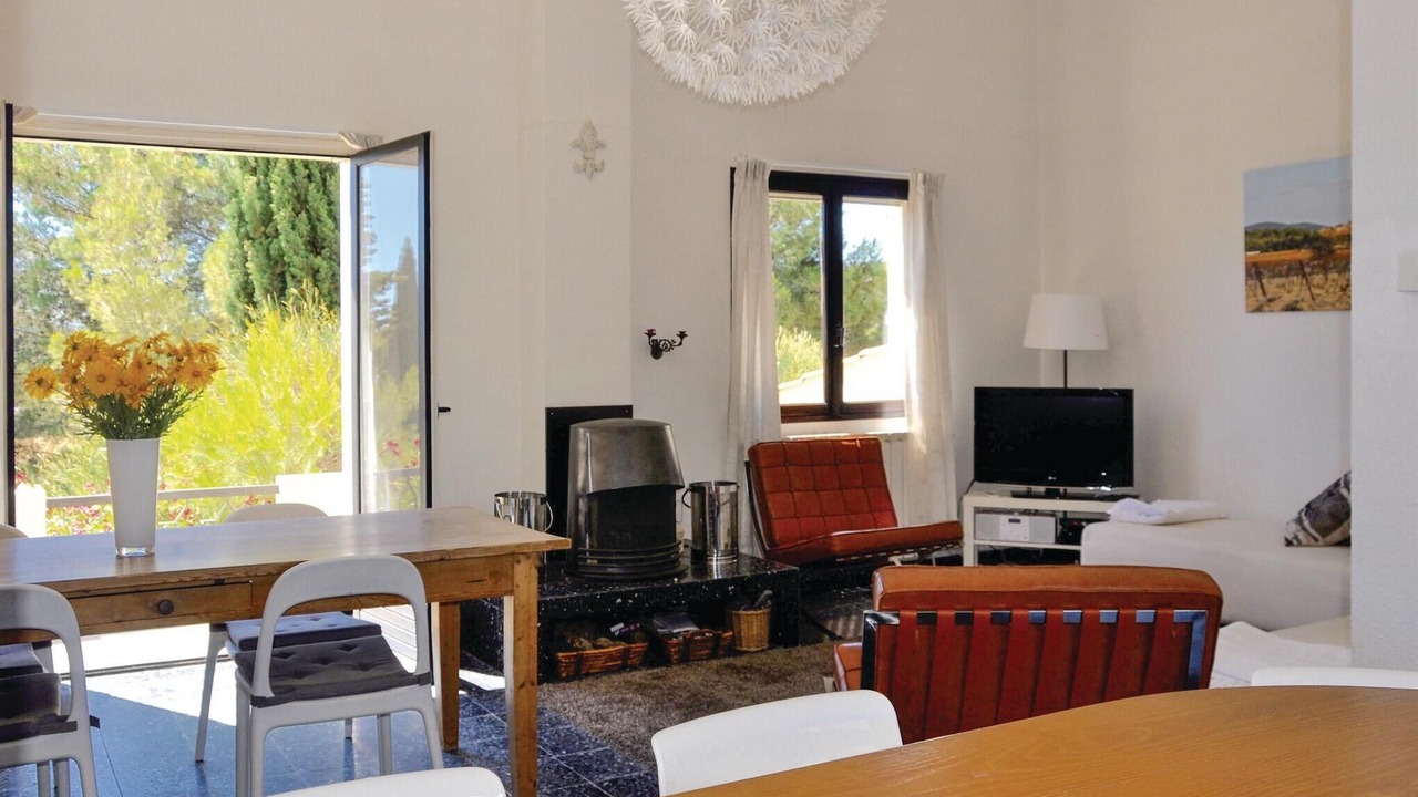Photo of Bedroom in Pouzols-Minervois