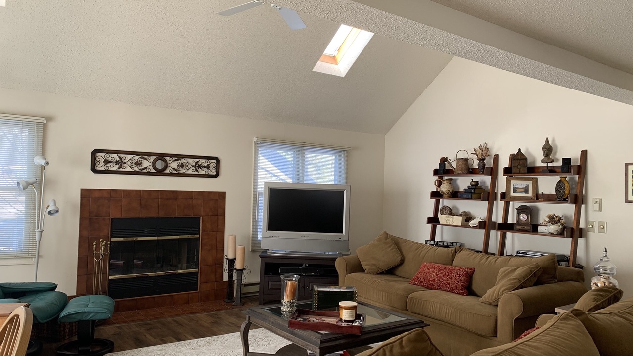 Photo of Livingroom in Lenox Dale