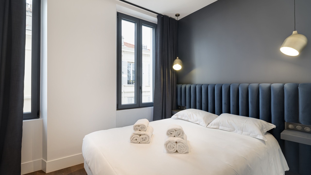 Photo of Bedroom in Cannes City Centre