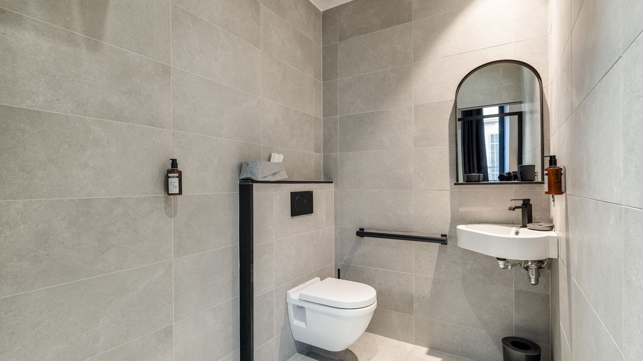 Photo of Bathroom in Cannes City Centre