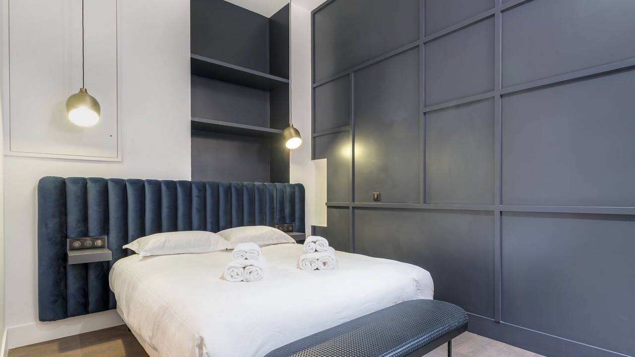 Photo of Bedroom in Cannes City Centre