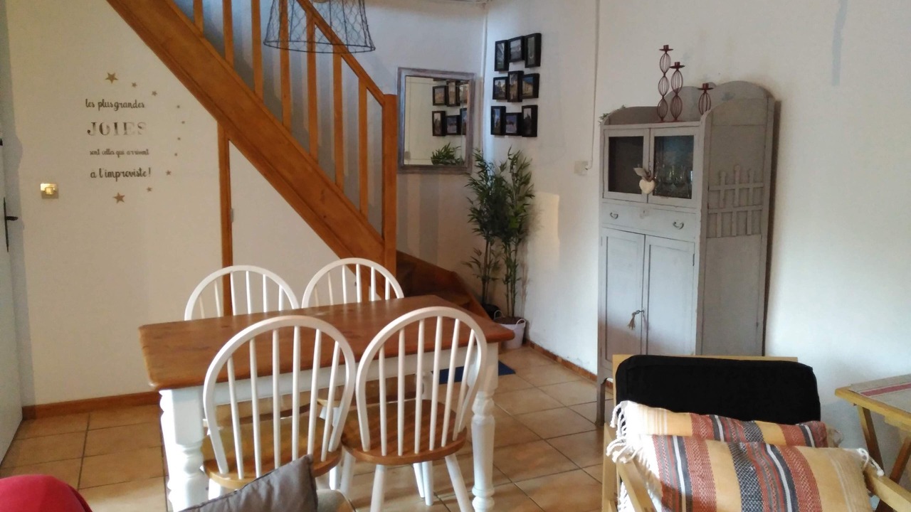 Photo of Others in Plesidy