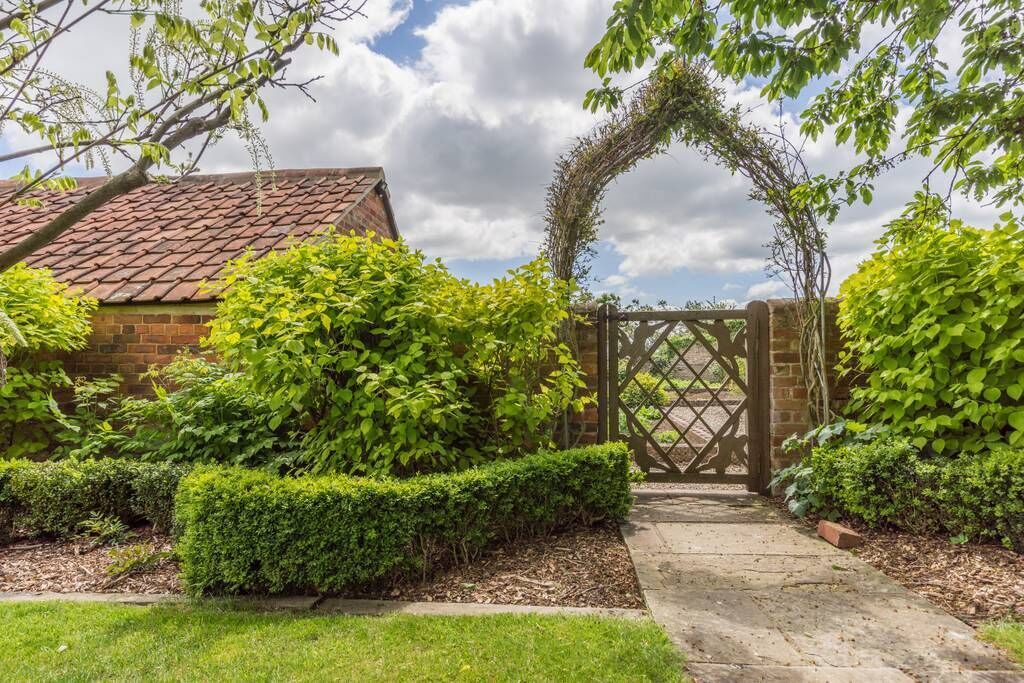 Photo of Others in Seend