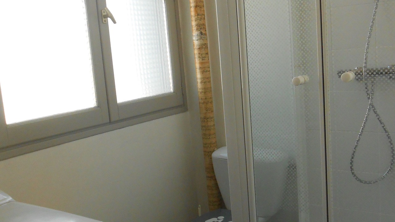 Photo of Bathroom in Loches