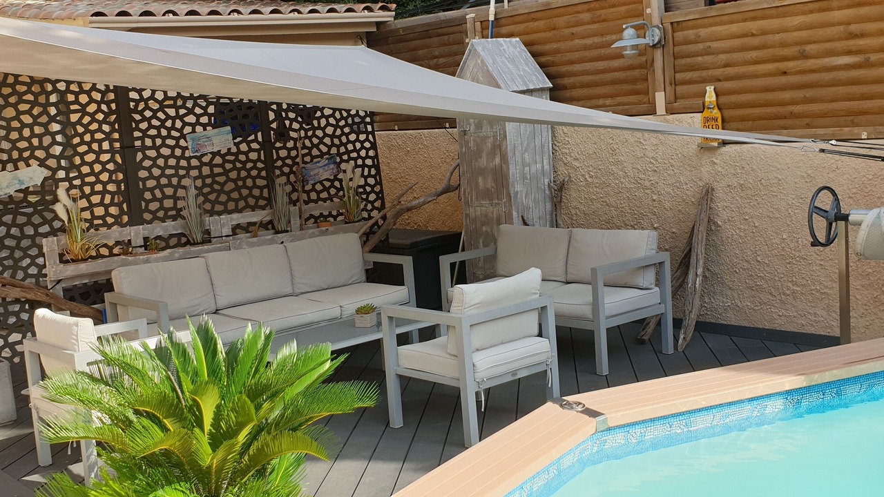 Photo of Patio Balcony in California - Pezou