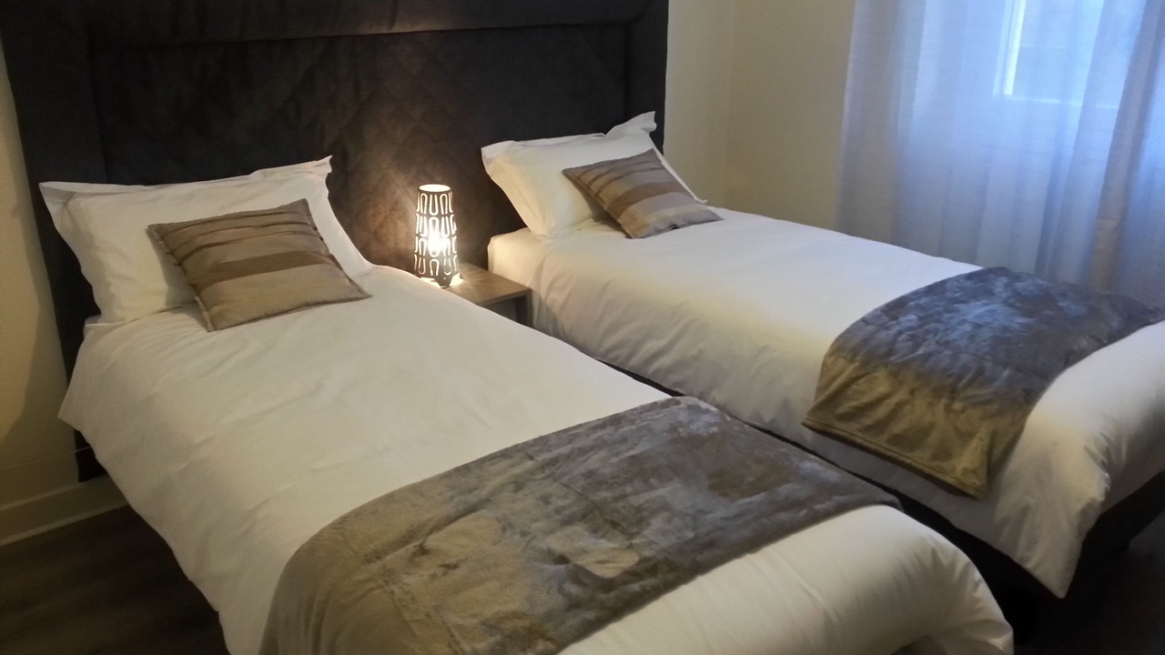 Photo of Bedroom in California - Pezou