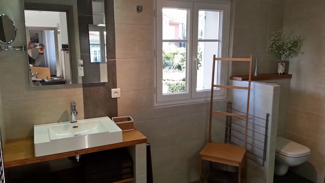 Photo of Bathroom in California - Pezou