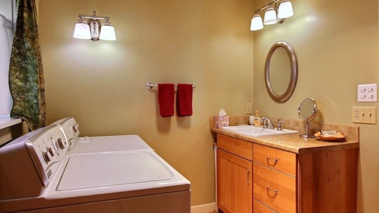 Photo of Bathroom in Hood River