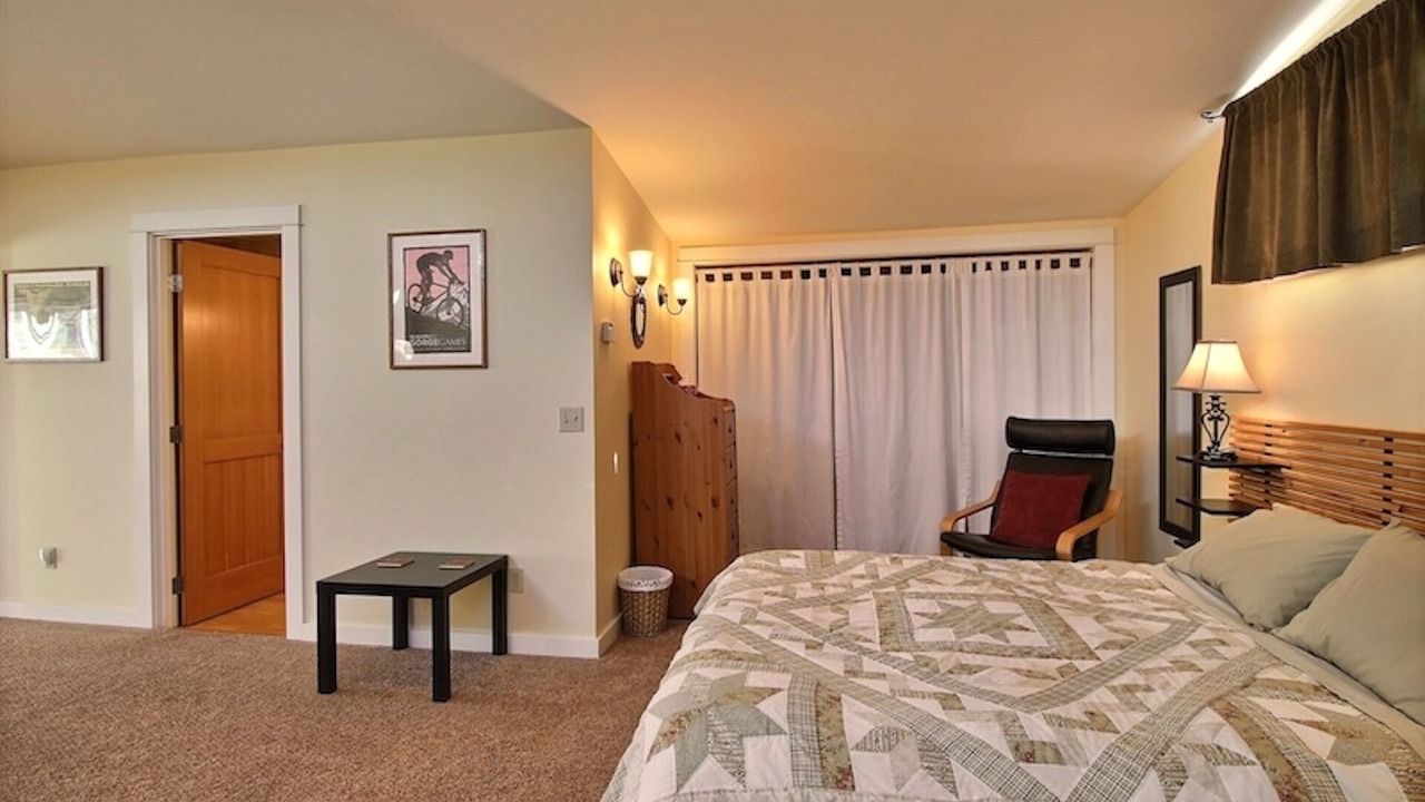 Photo of Bedroom in Hood River